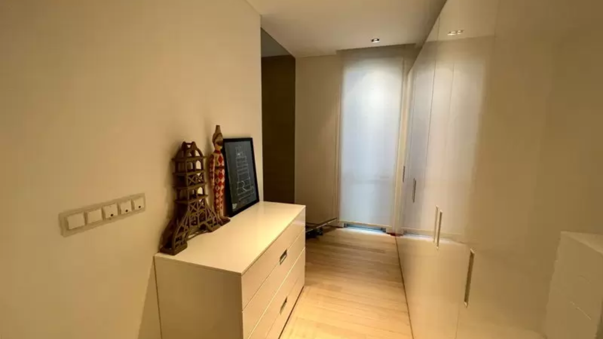 105 Cove Grove Singapore luxury landed homes cabinet