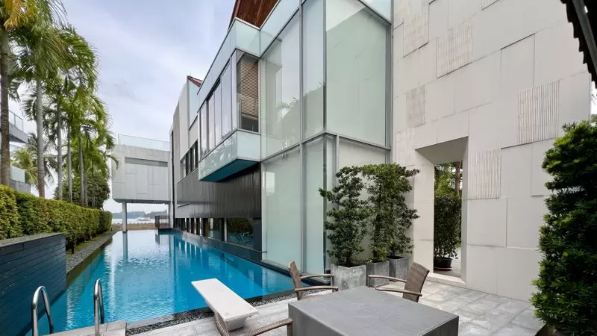 105 Cove Grove Singapore luxury landed homes pool
