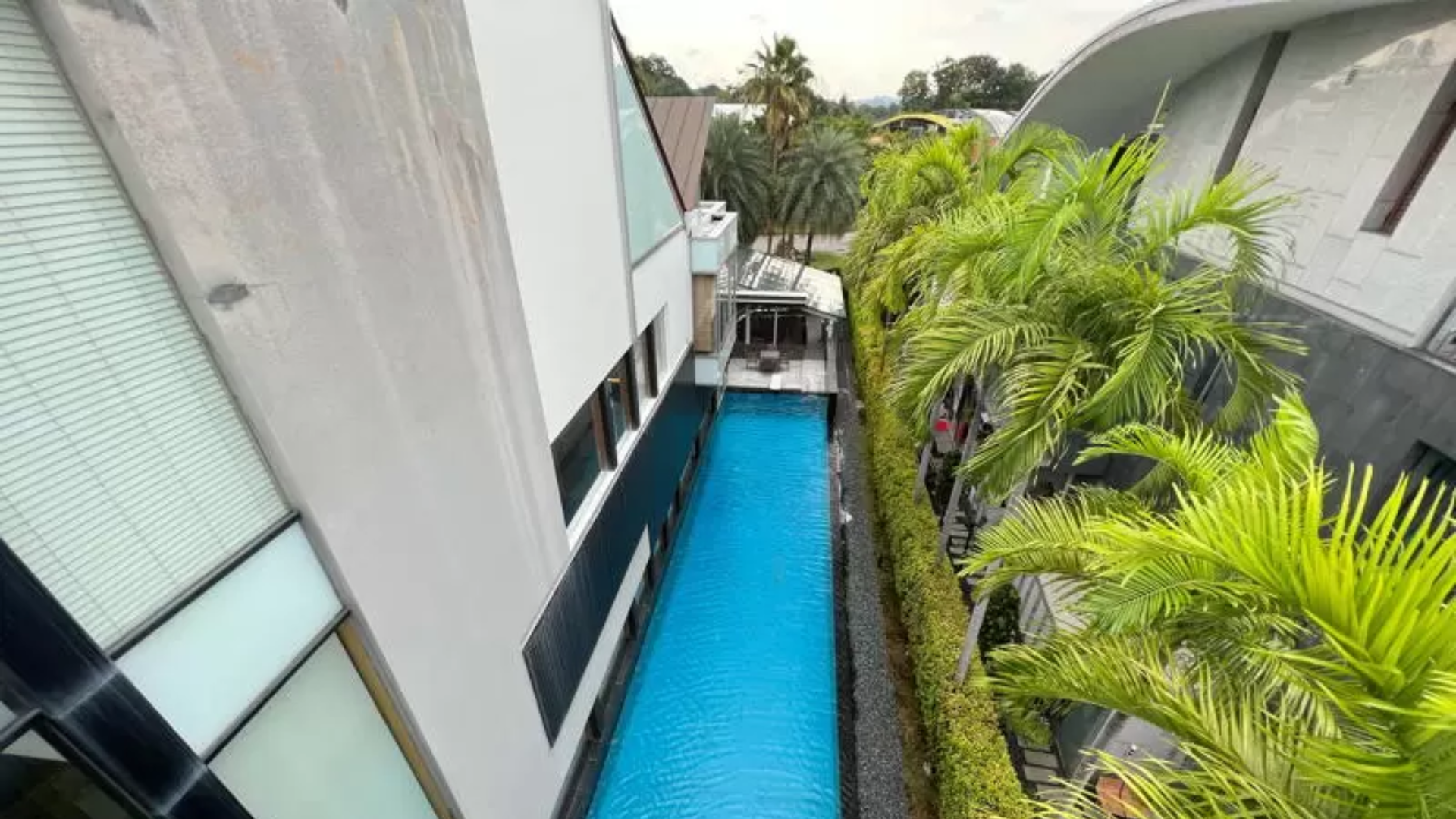 105 Cove Grove Singapore luxury landed homes pool
