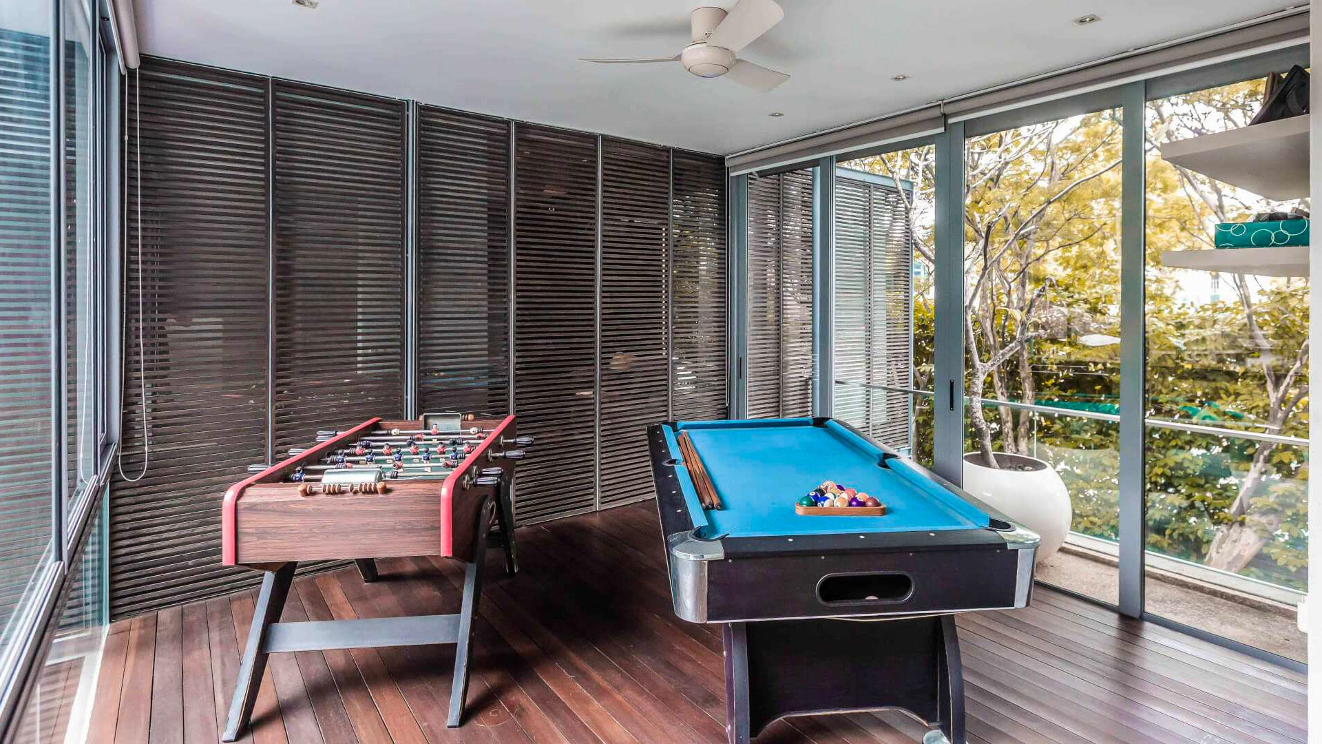 Coronation Road West luxury house in Singapore