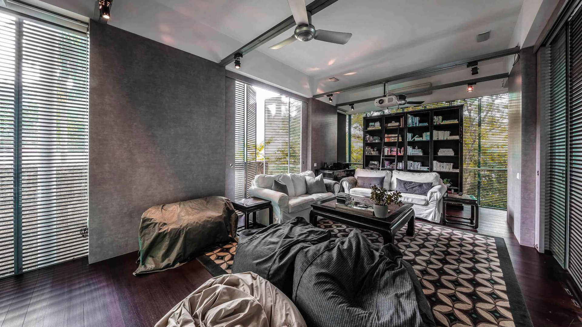Coronation Road West luxury house in Singapore
