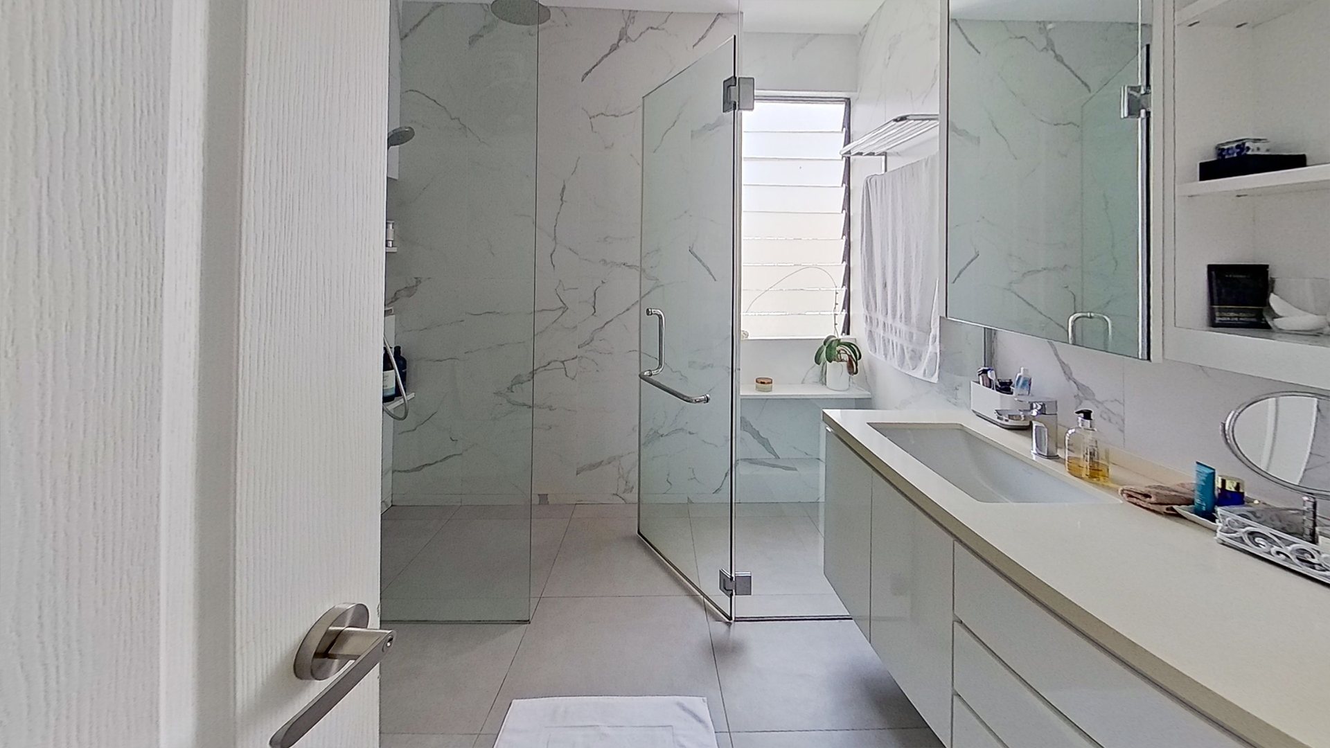 Regency Park Singapore Luxury Apartments Master Bathroom