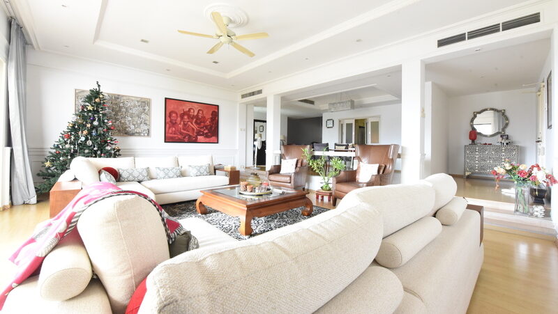 Regency Park Living 1 Room Luxury Properties SIngapore Luxury Homes