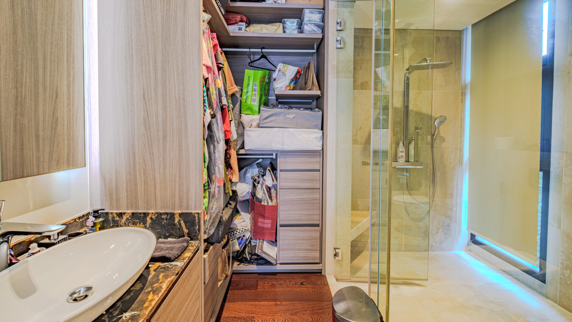 freehold detached house at Hong Kong Park Bathroom Luxury Properties Singapore Luxury Homes