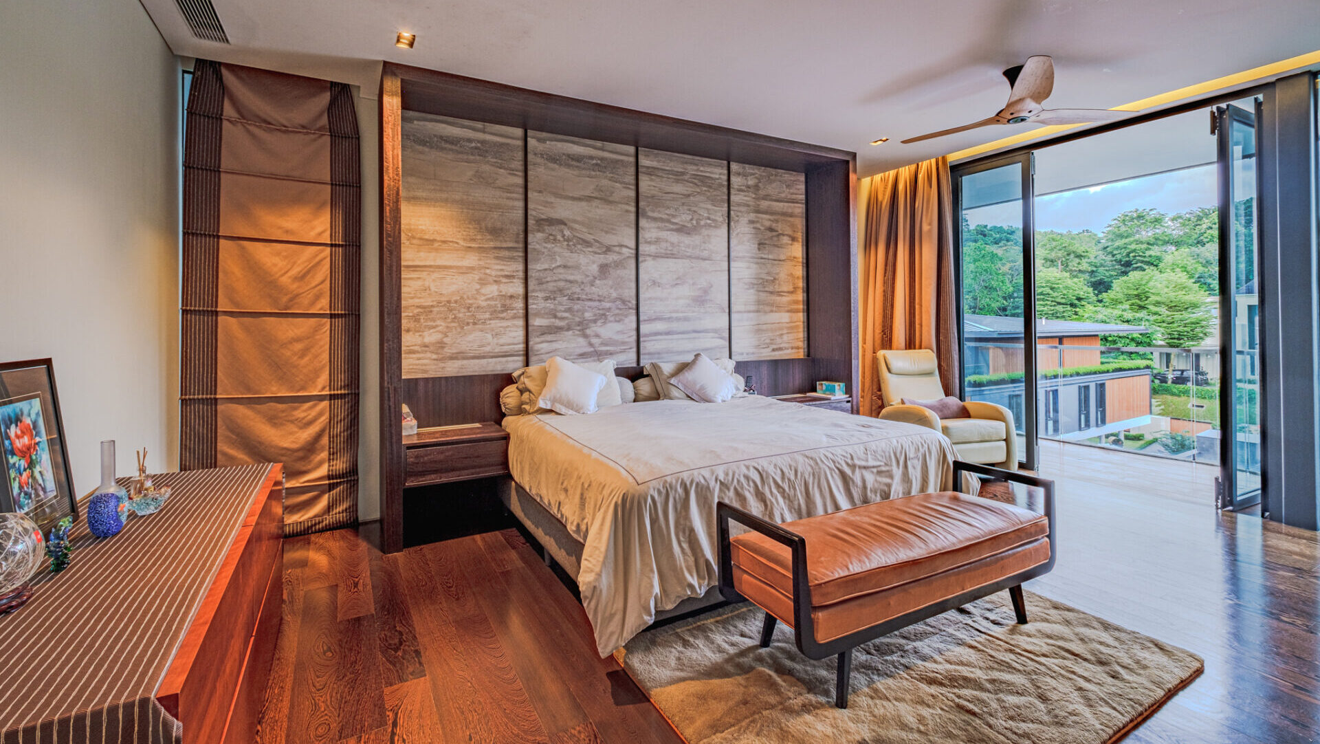 freehold detached house at Hong Kong Park Bedroom Luxury Properties Singapore Luxury Homes