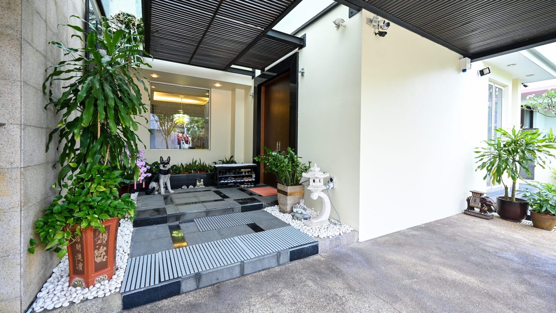 Grove Drive Entry Porch Luxury Property Singapore Luxury Homes
