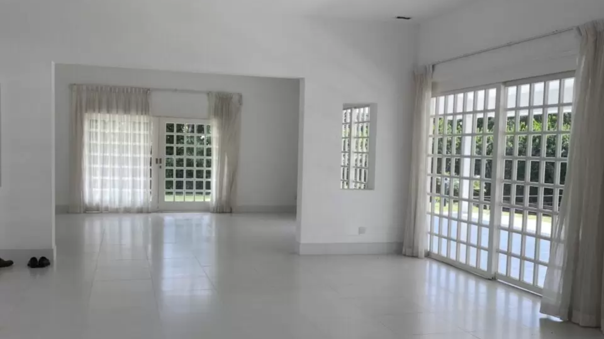 Astrid Hill Singapore luxury landed homes living room