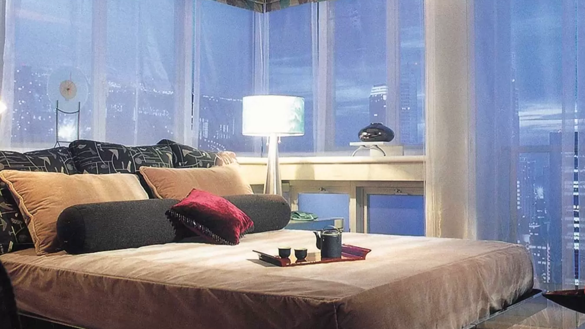Cairnhill Crest Singapore luxury apartments bedroom