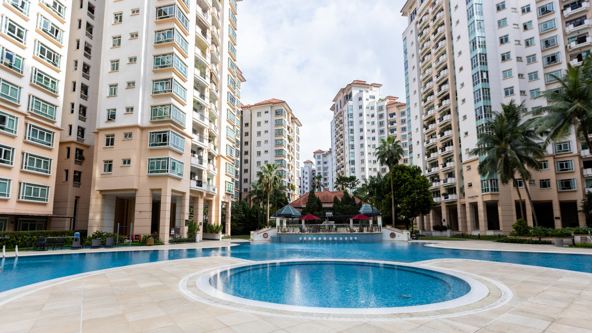 Costa Rhu Singapore luxury apartments pool