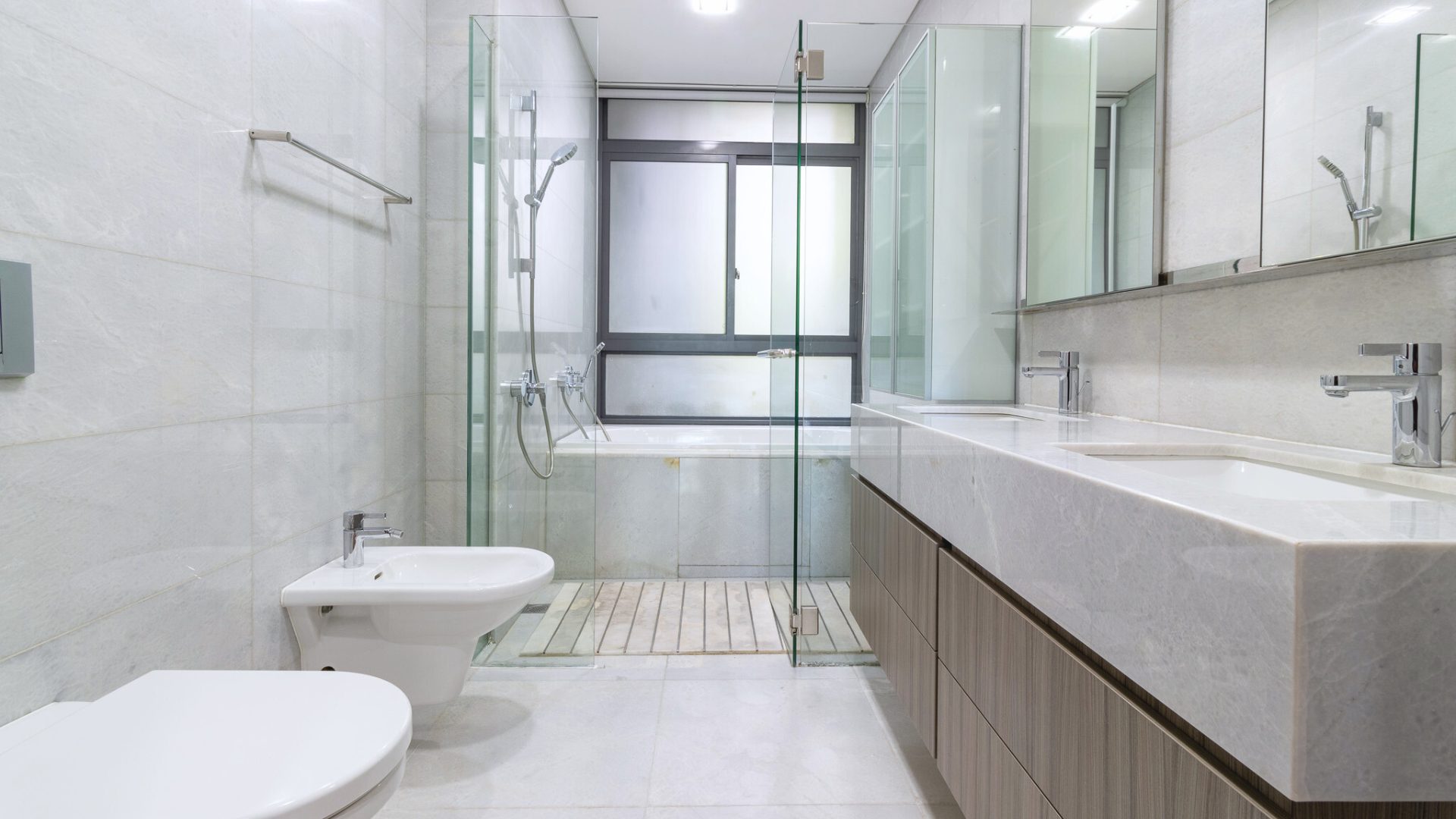 Duchess Residences Singapore luxury apartments Bathroom