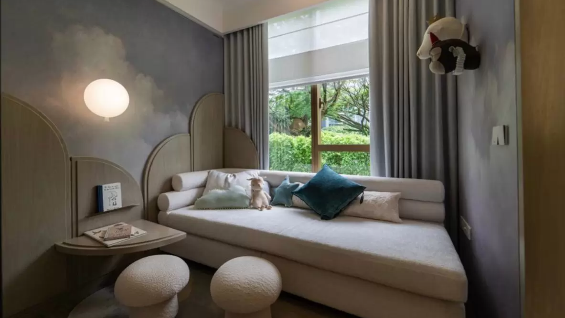 Klimt Cairnhill Singapore luxury apartments Bedroom