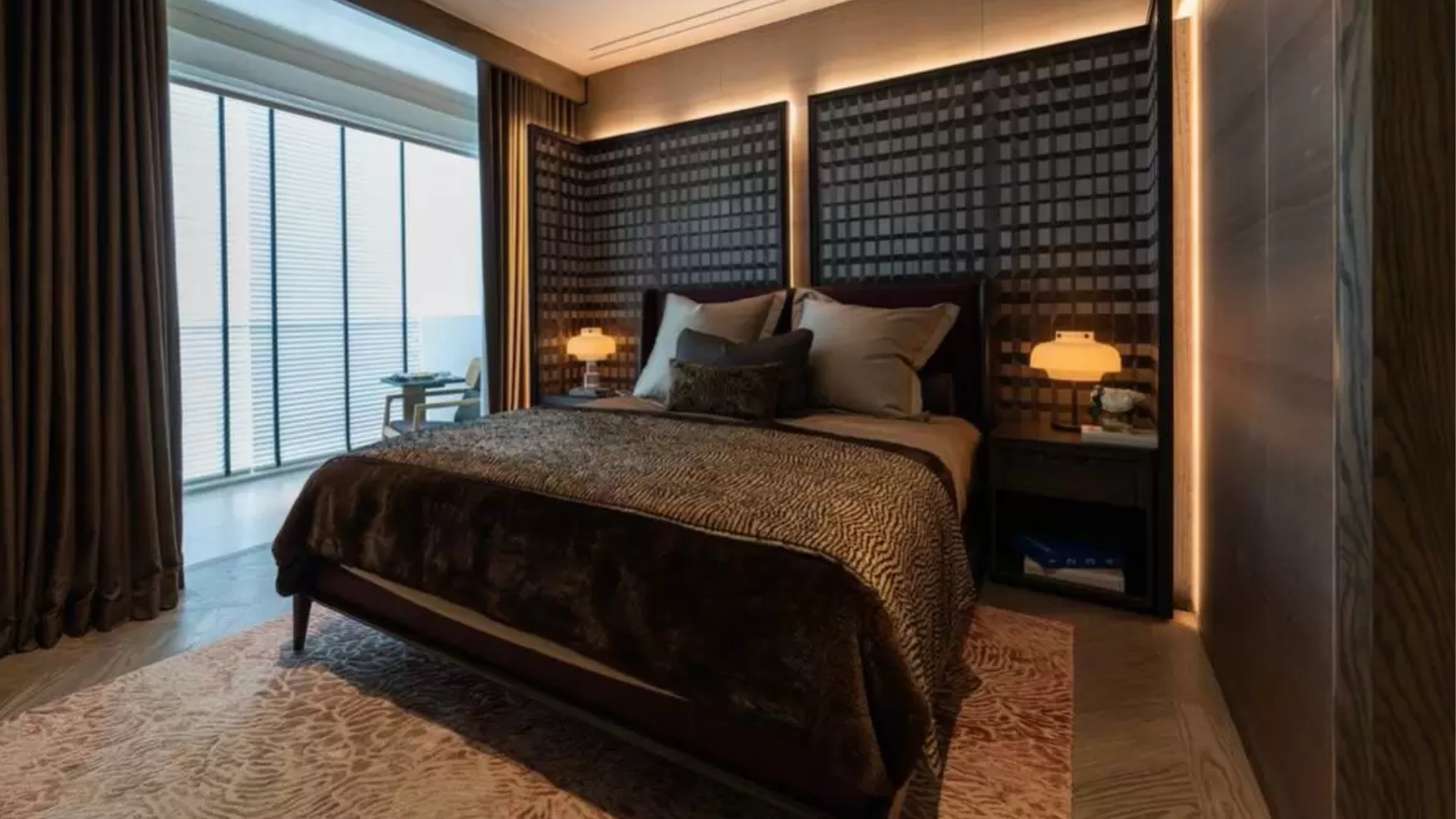 Klimt Cairnhill Singapore luxury apartments Master Bedroom