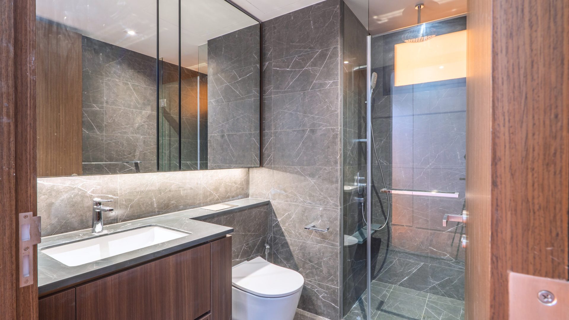 Kopar at Newton Singapore luxury apartments Bathroom
