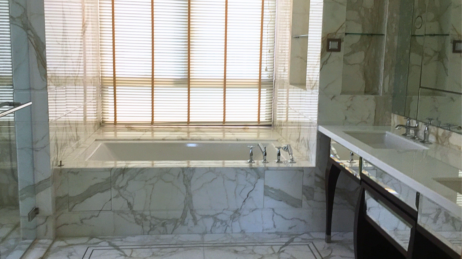 Parkview Eclat Singapore luxury apartments bathroom