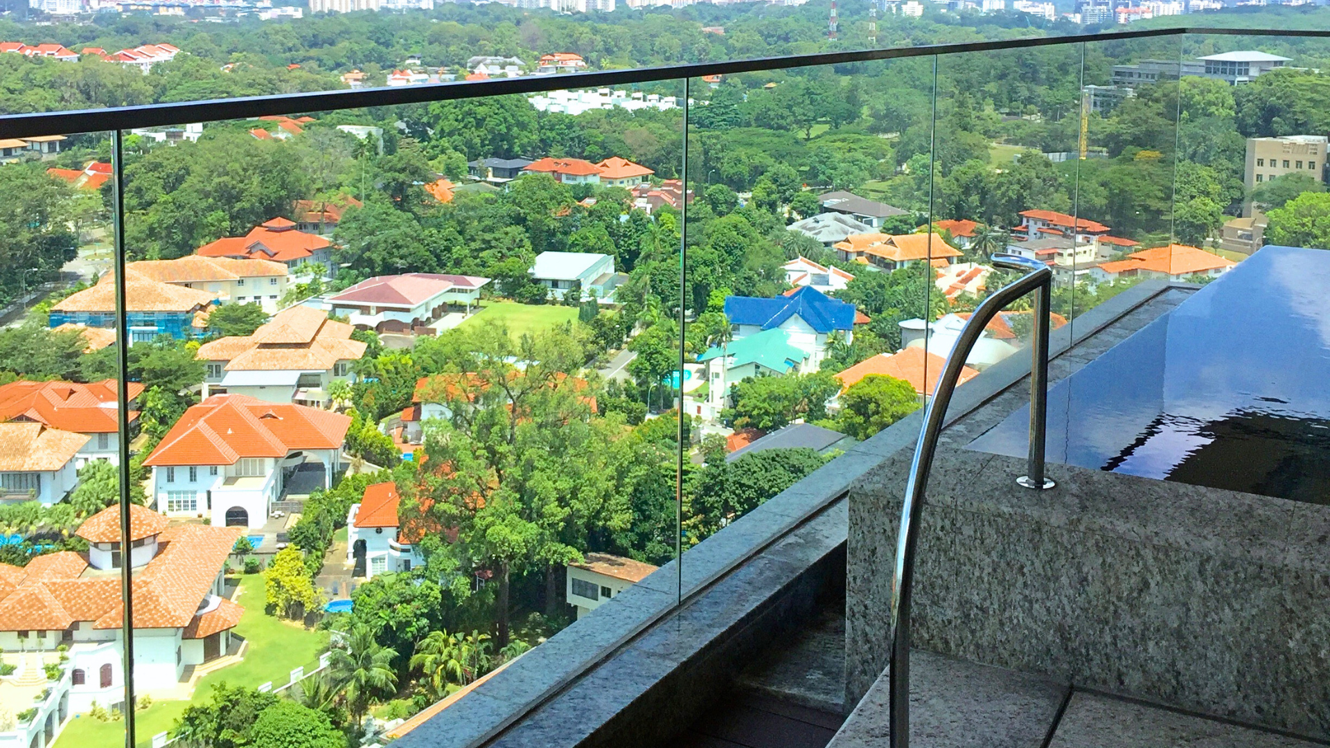 Parkview Eclat Singapore luxury apartments jacuzzi