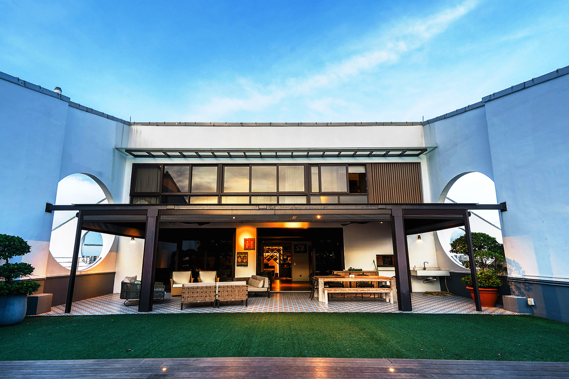 Singapore condo penthouse Wing on Life Garden terrace day