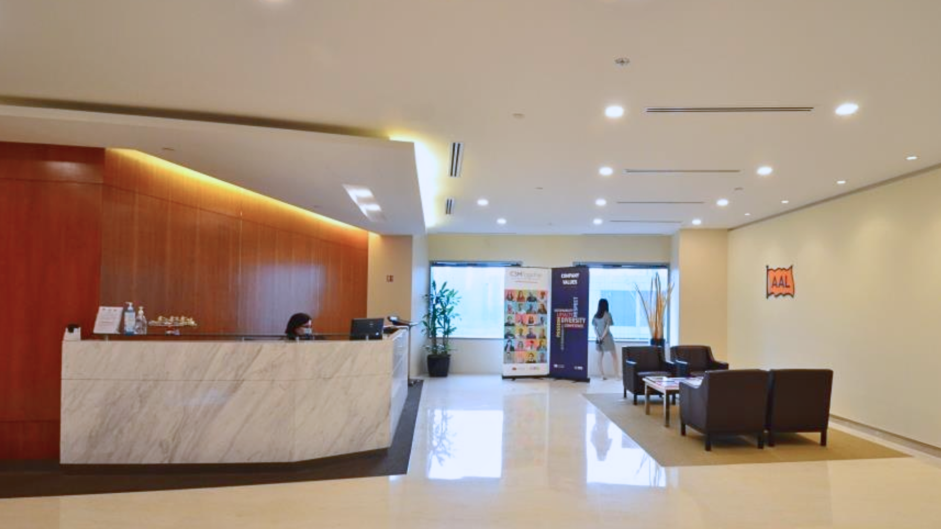 Suntec City Tower Singapore Commercial Properties office entrance