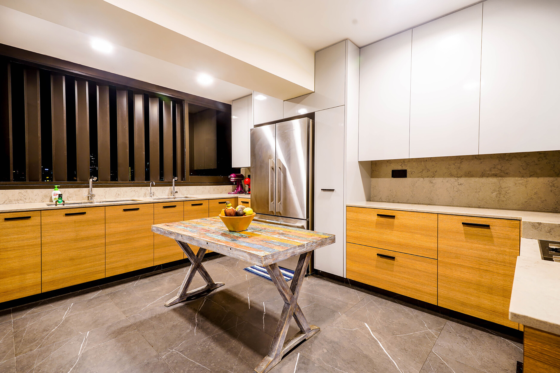 penthouse condo wet kitchen